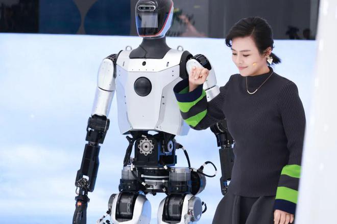 见证人工智能如何改变生活《未来中国》AI季今晚开播！(图2)